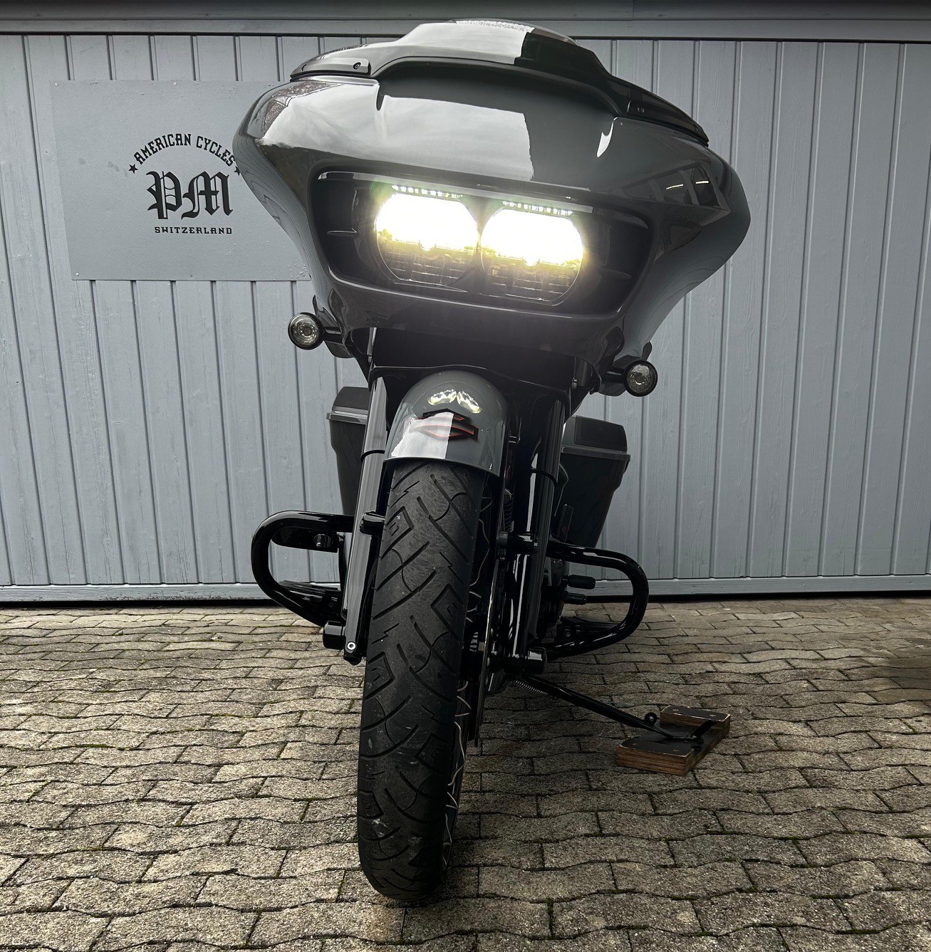 HARLEY-DAVIDSON FLTRXSE Road Glide Special 117 CVO-image-9