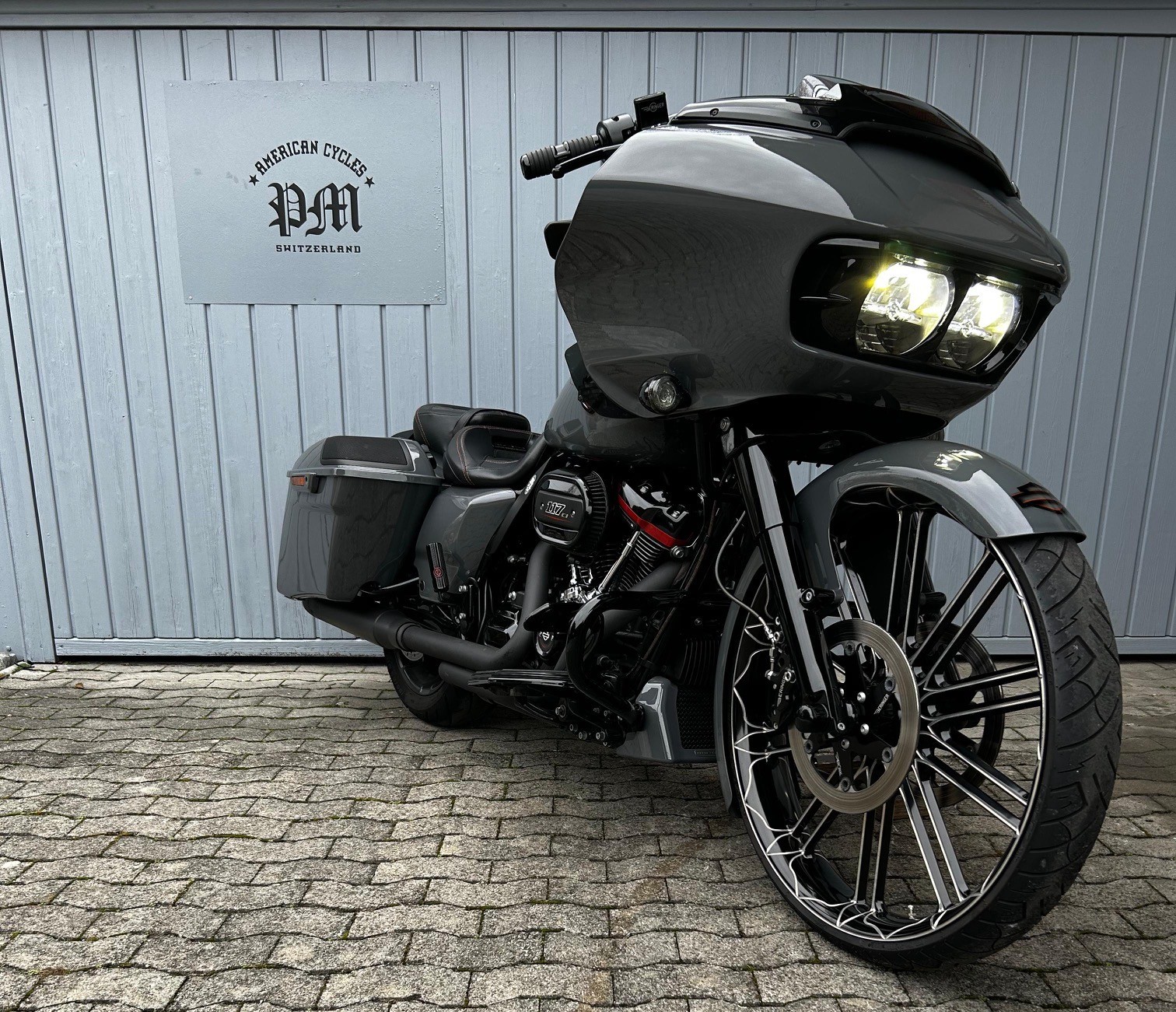 HARLEY-DAVIDSON FLTRXSE Road Glide Special 117 CVO-image-7
