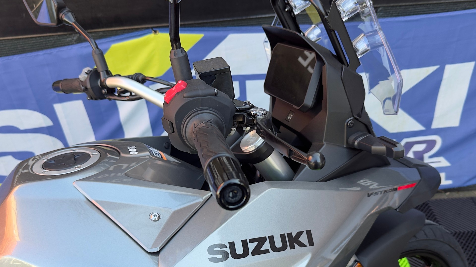 SUZUKI DL 800-image-4