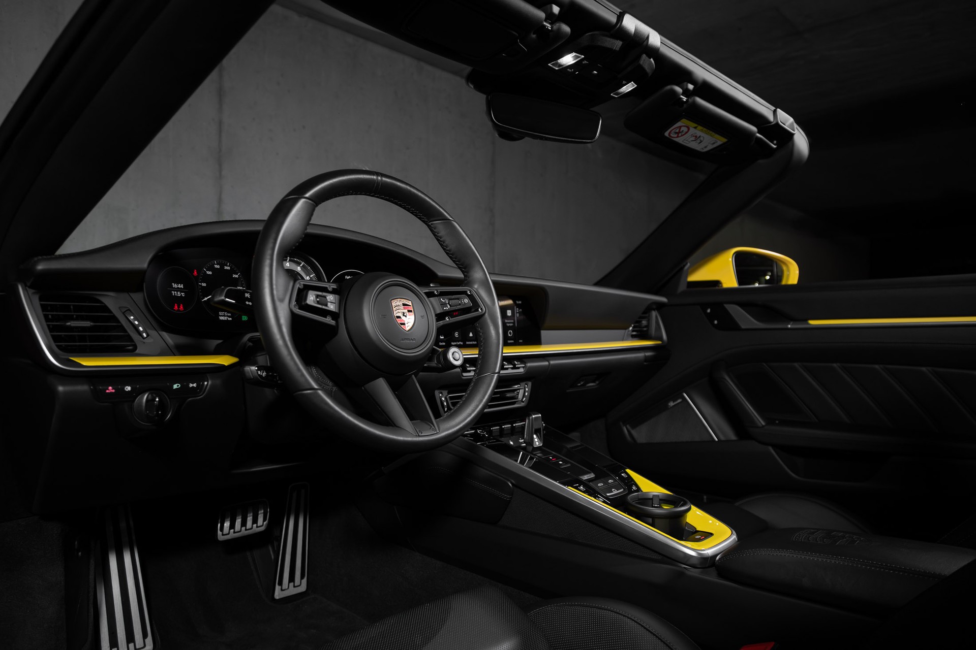 PORSCHE Turbo Cabriolet PDK-image-19