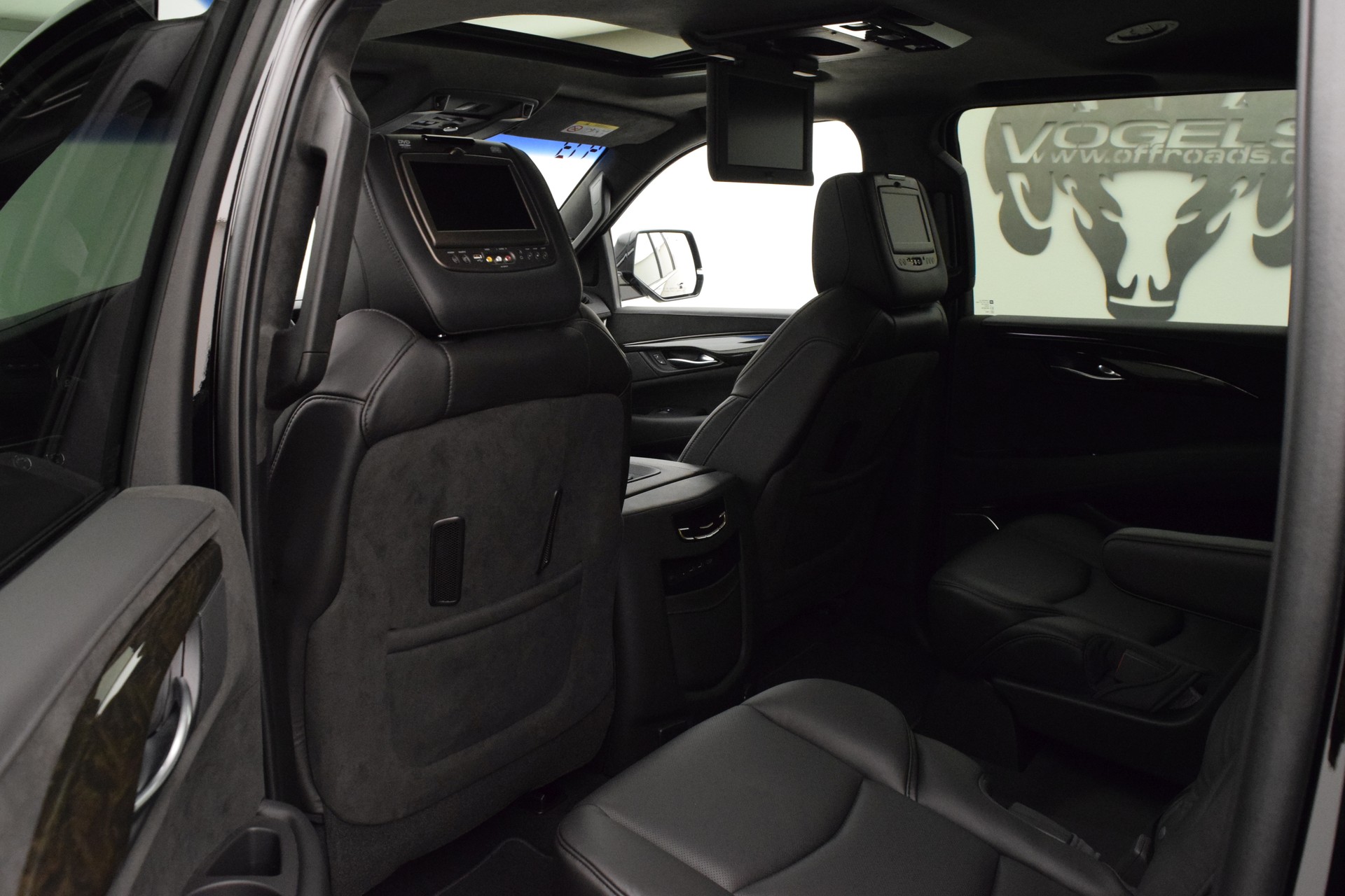CADILLAC Escalade 6.2 ESV Platinum-image-14