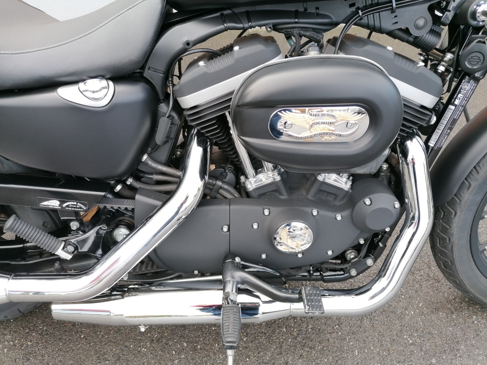 HARLEY-DAVIDSON XL 883 N Sportster Iron-image-6