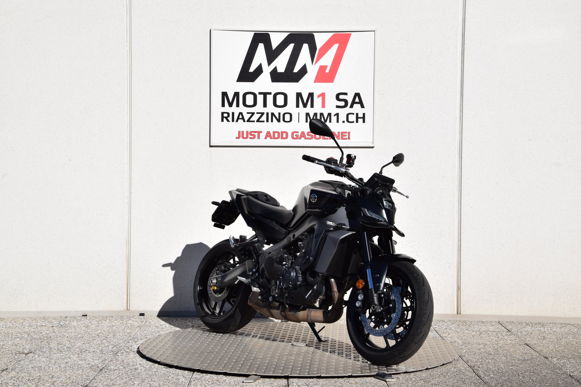 YAMAHA MT-09-image-1