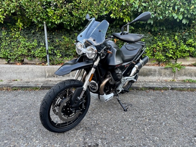 MOTO GUZZI V85 TT-image-1