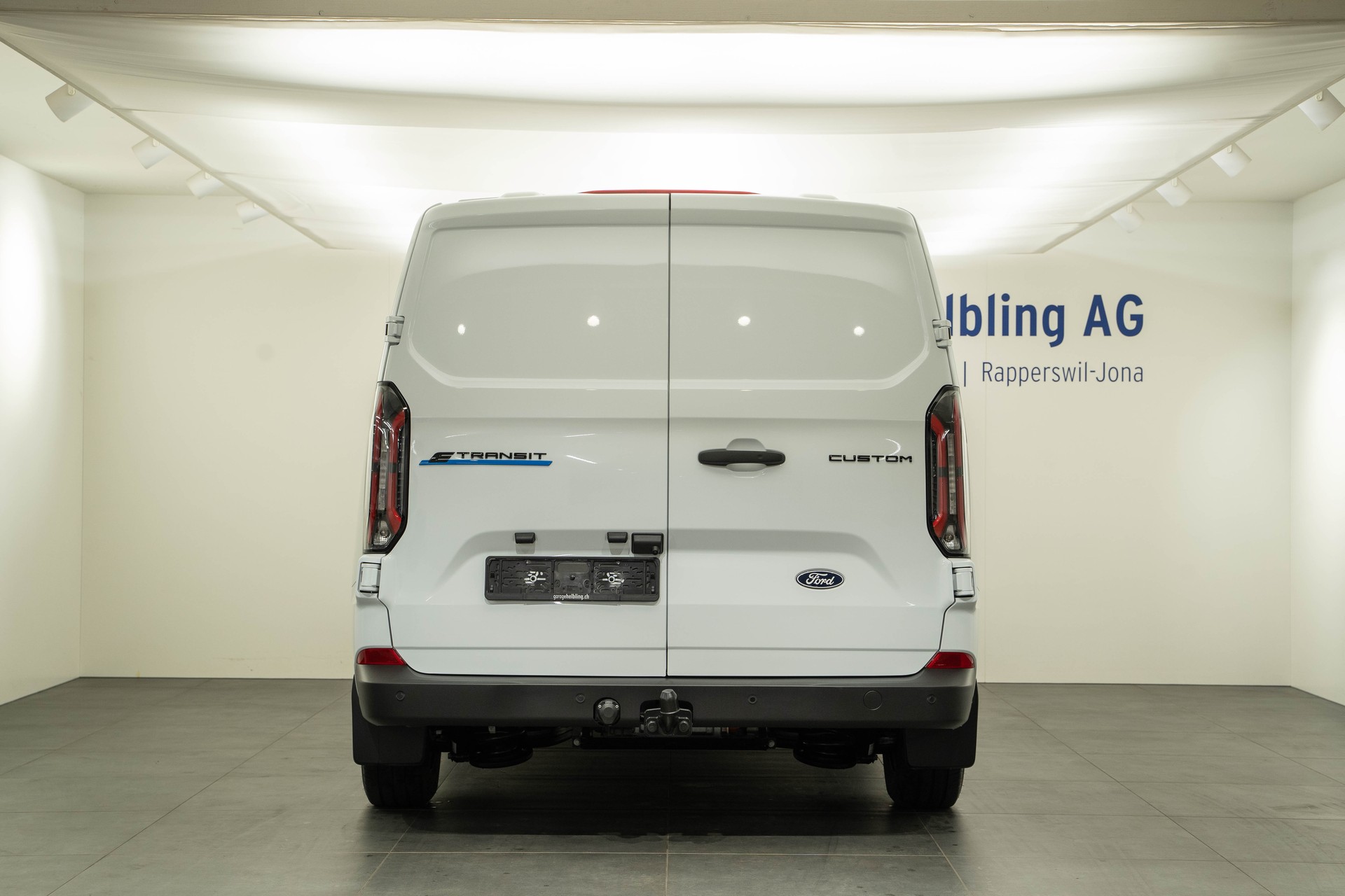 FORD E-Transit C Van 320 L1 Trend-showroom-element-3