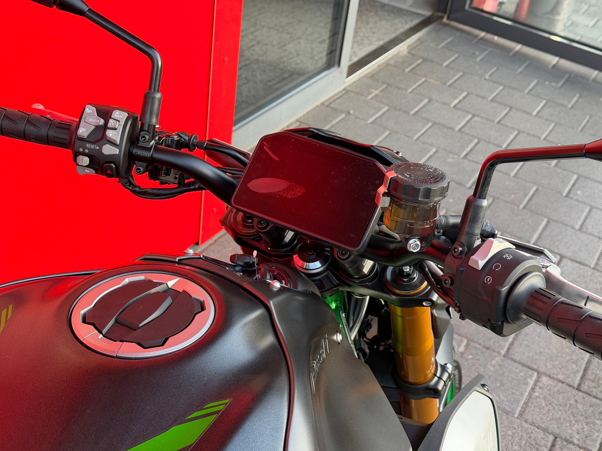KAWASAKI Z 900 SE-image-7