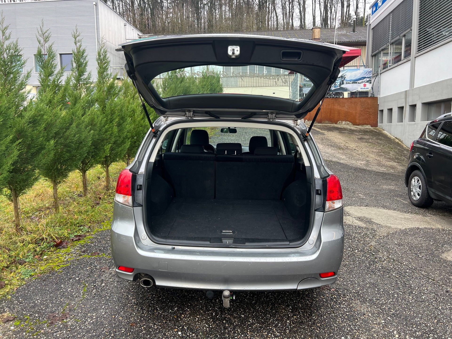 SUBARU Legacy 2.0i Swiss AWD-image-11
