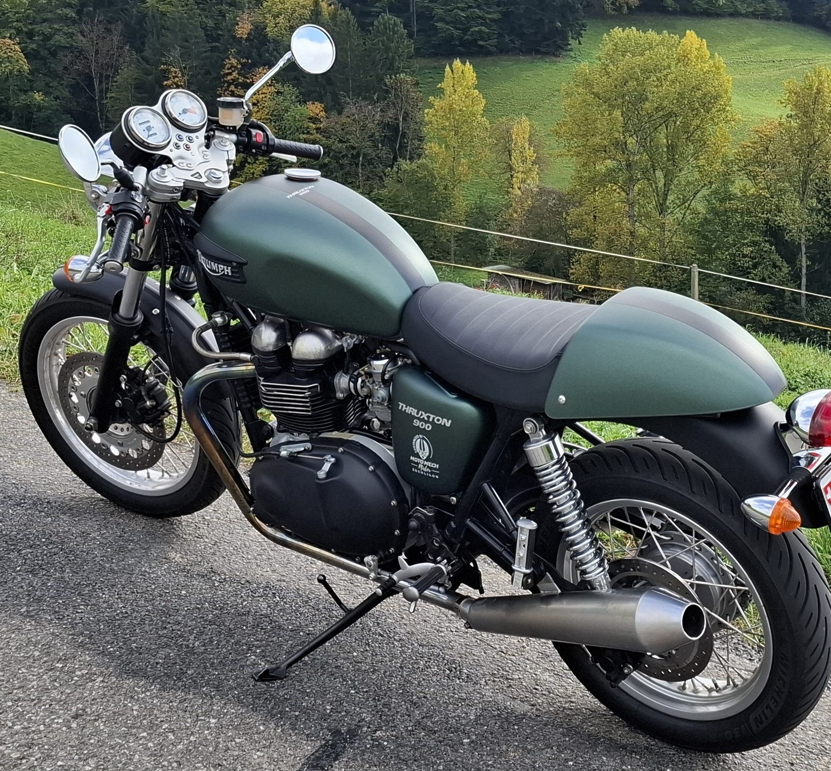 TRIUMPH Thruxton 900-image-0