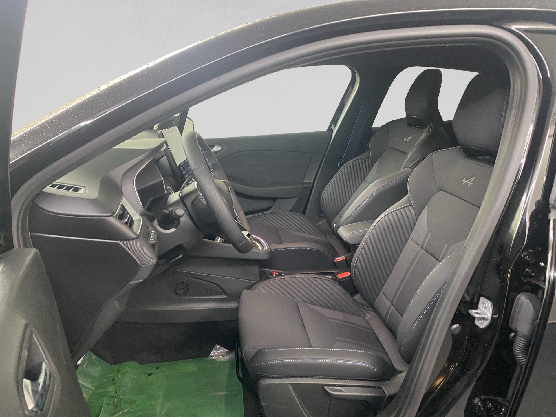 RENAULT Clio 1.6 E-Tech Esprit Alpine-image-8