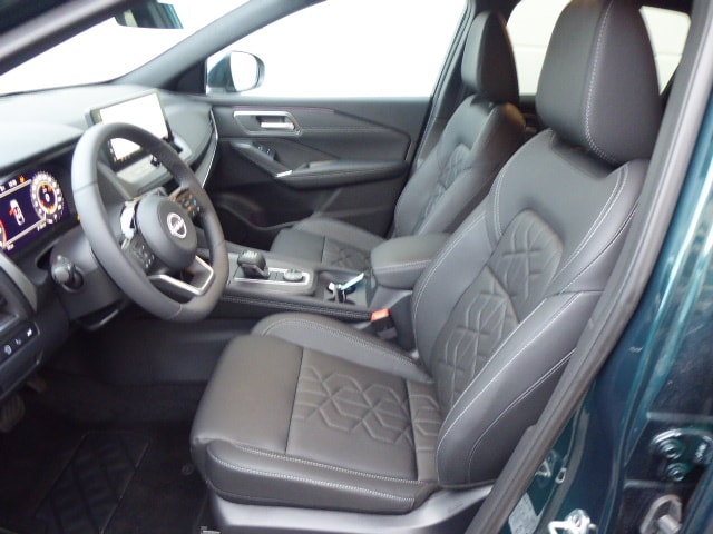 NISSAN Qashqai 1.3 DIG-T MHEV Tekna Xtronic 4x4-image-4