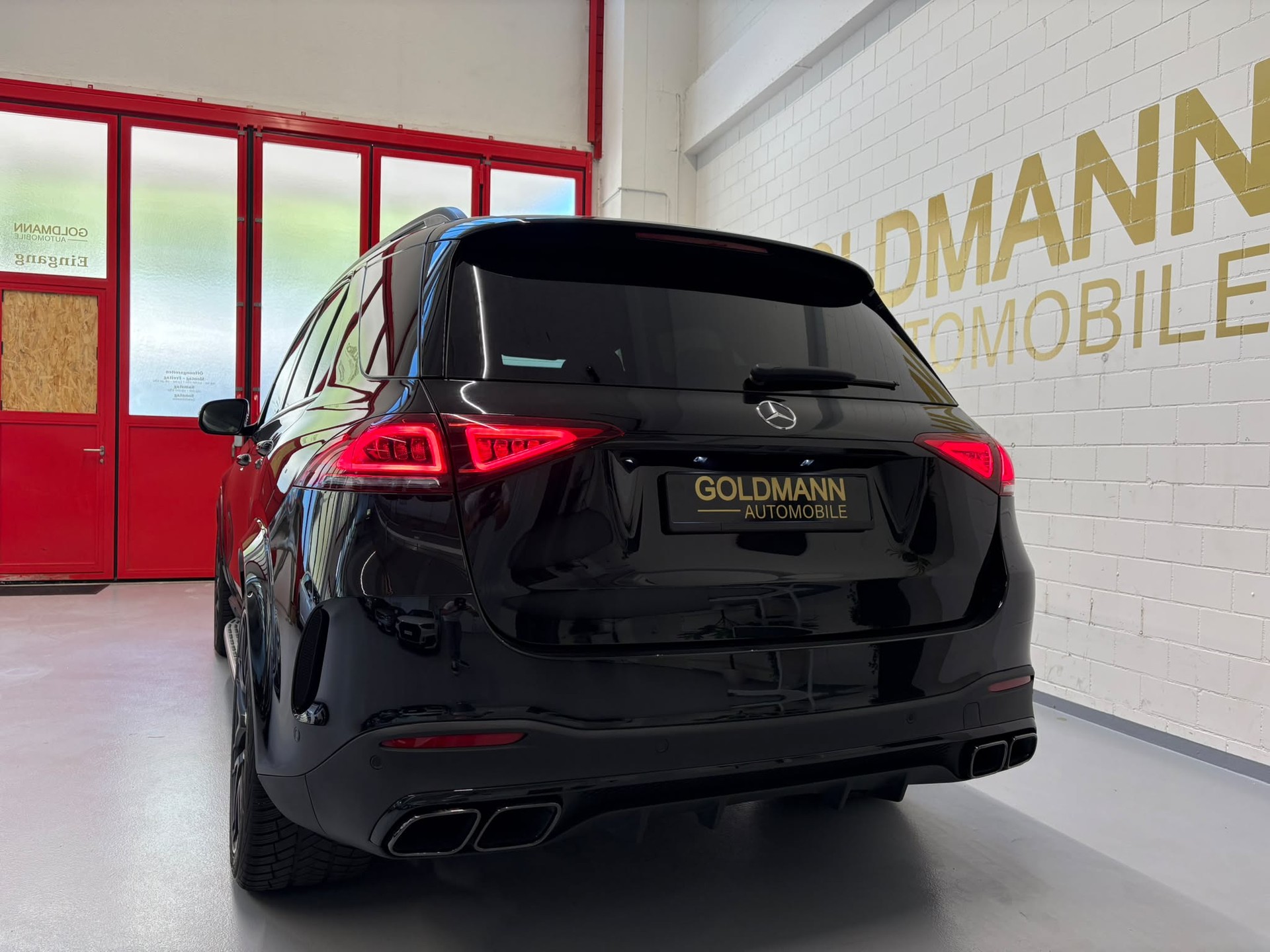 MERCEDES-BENZ GLE 400 d 4Matic AMG Line 9G-Tronic-showroom-element-2