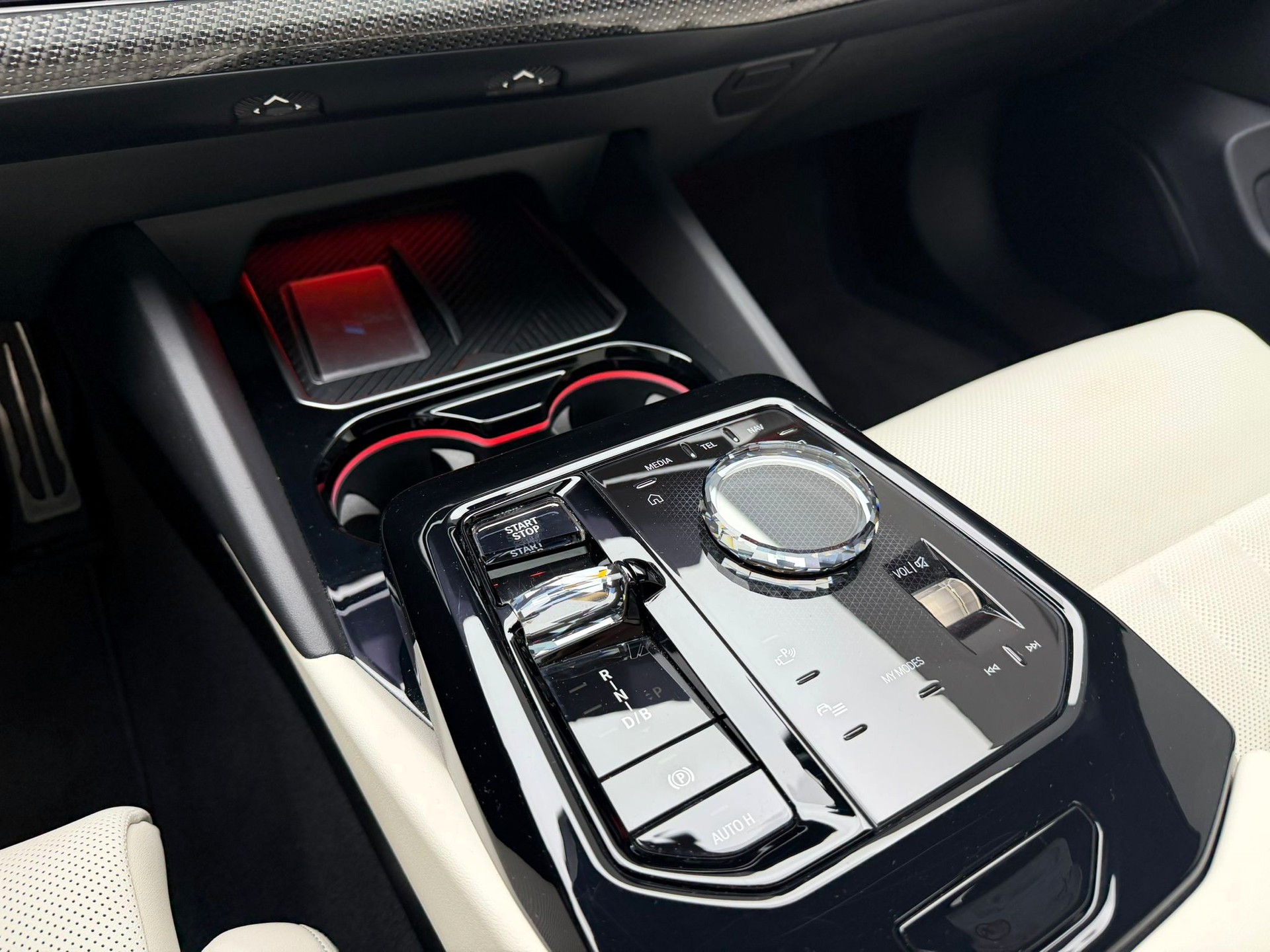 BMW i5 M60 Touring M Sport Pro-image-24