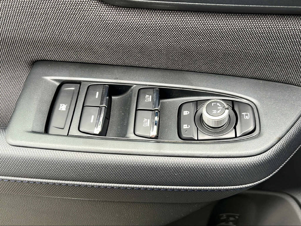 SUBARU Forester Station 2.0i e-Boxer Swiss Plus Model 2026-image-25
