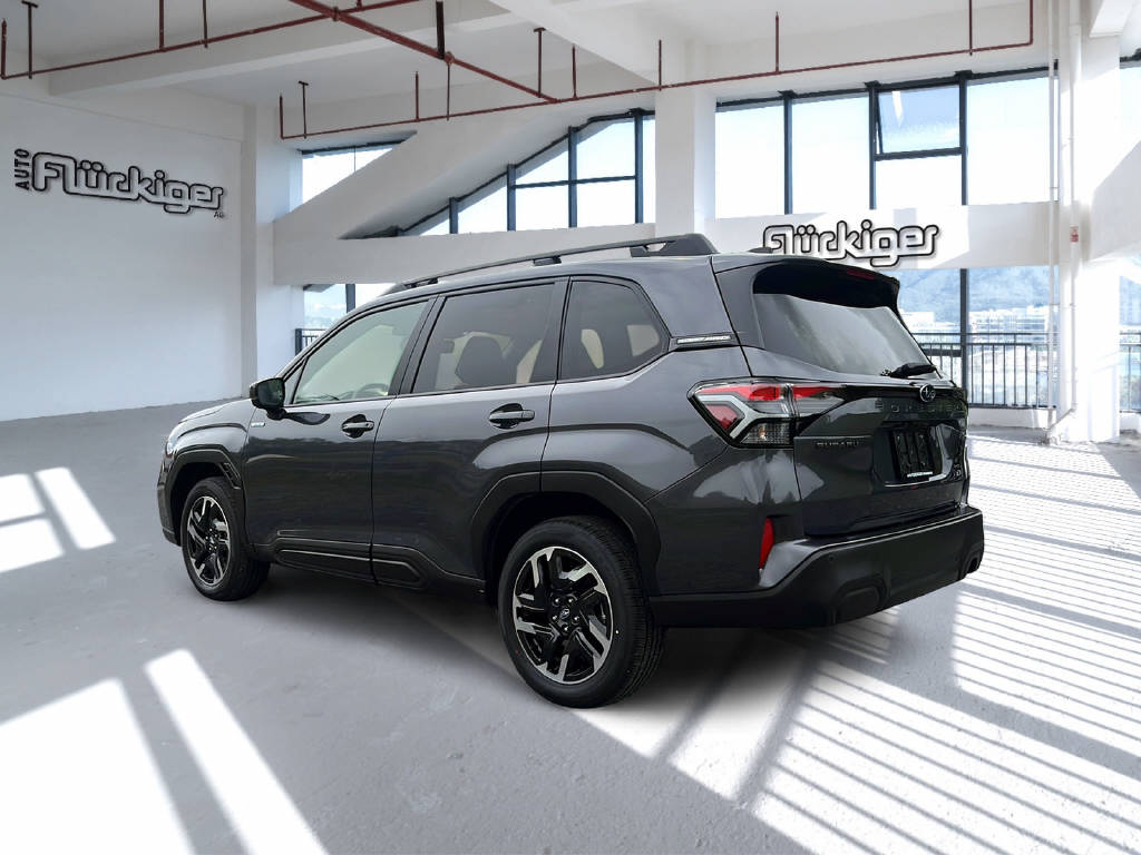 SUBARU Forester Station 2.0i e-Boxer Swiss Plus Model 2026-image-4