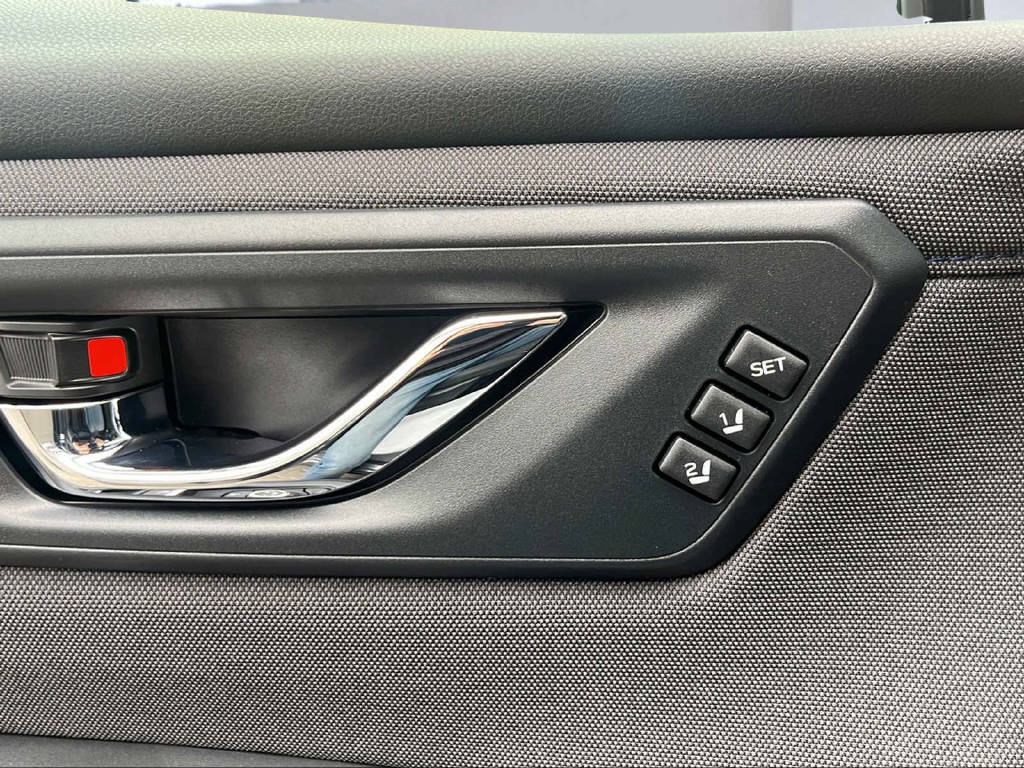 SUBARU Forester Station 2.0i e-Boxer Swiss Plus Model 2026-image-20