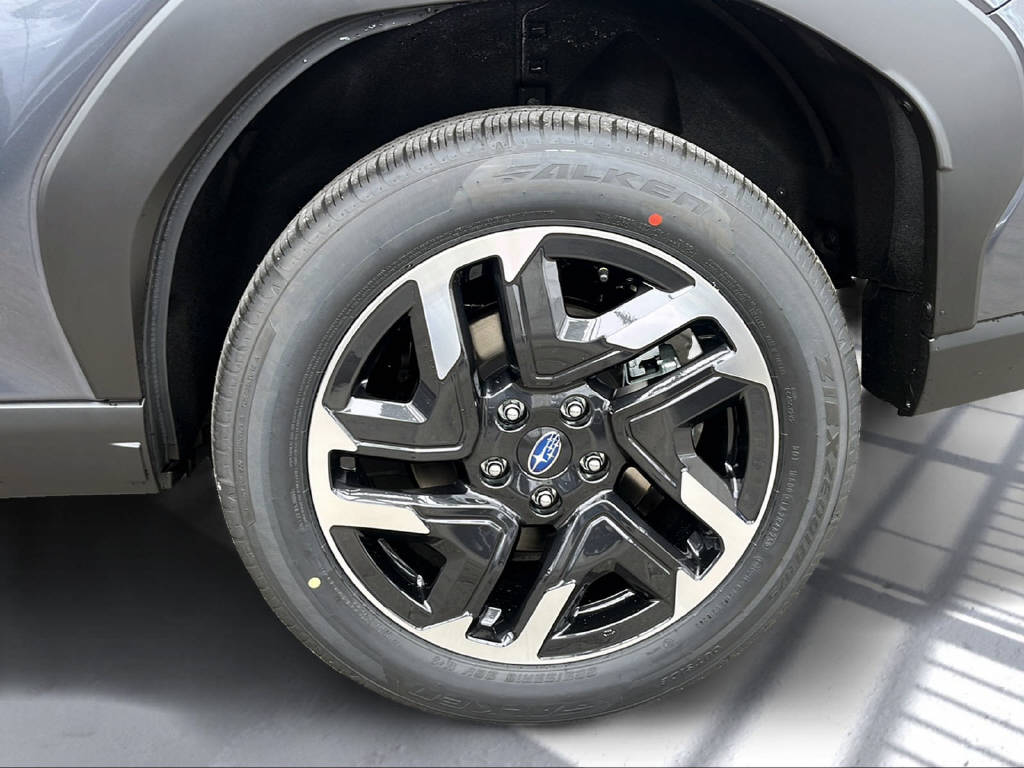 SUBARU Forester Station 2.0i e-Boxer Swiss Plus Model 2026-image-21