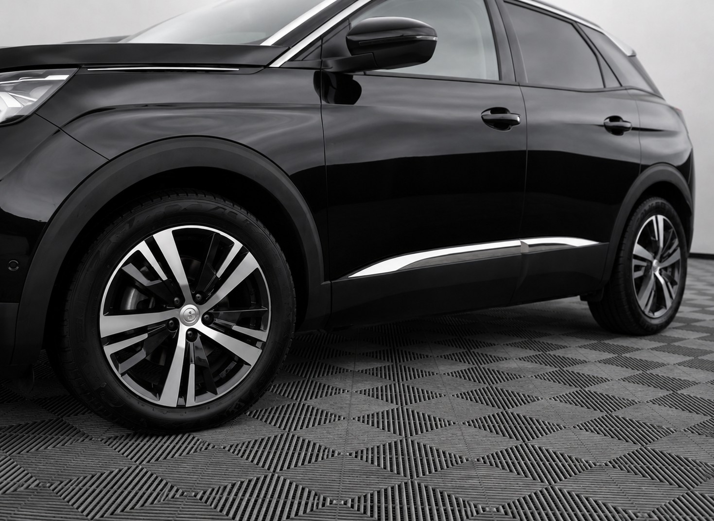 PEUGEOT 3008 1.2 PureTech Active Top Zustand-showroom-element-2