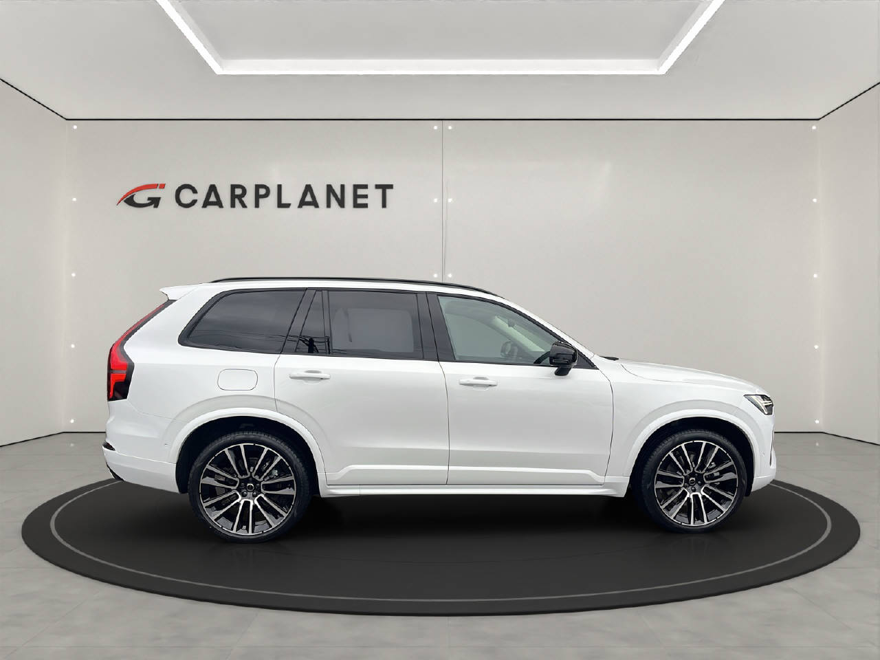 VOLVO XC90 2.0 T8 TE Ultra Dark eAWD XCLUSIVE-showroom-element-3