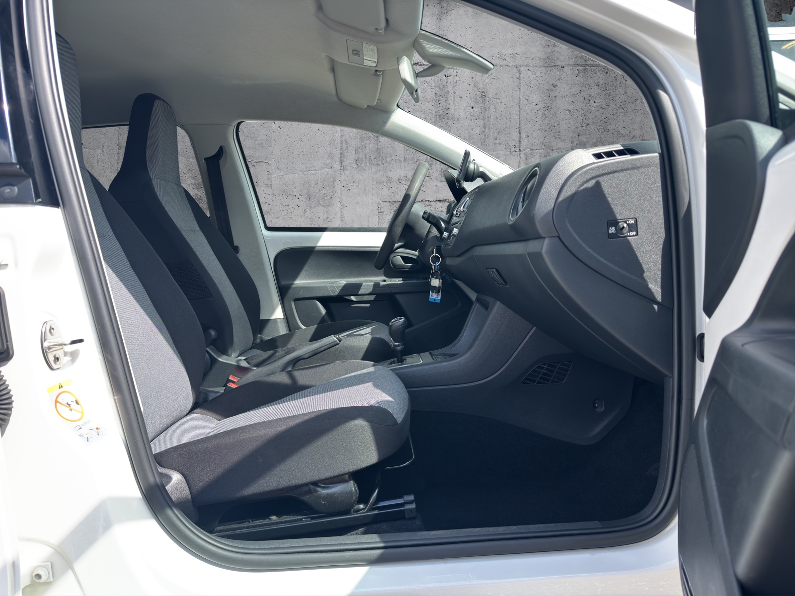 SKODA Citigo 1.0 Sport ASG-image-11