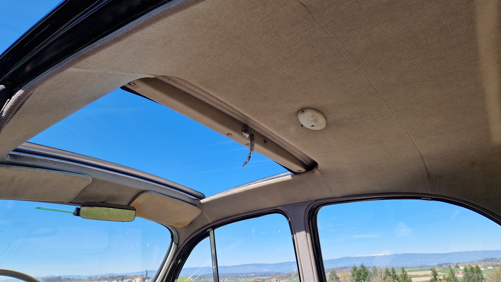 PEUGEOT 203-image-12
