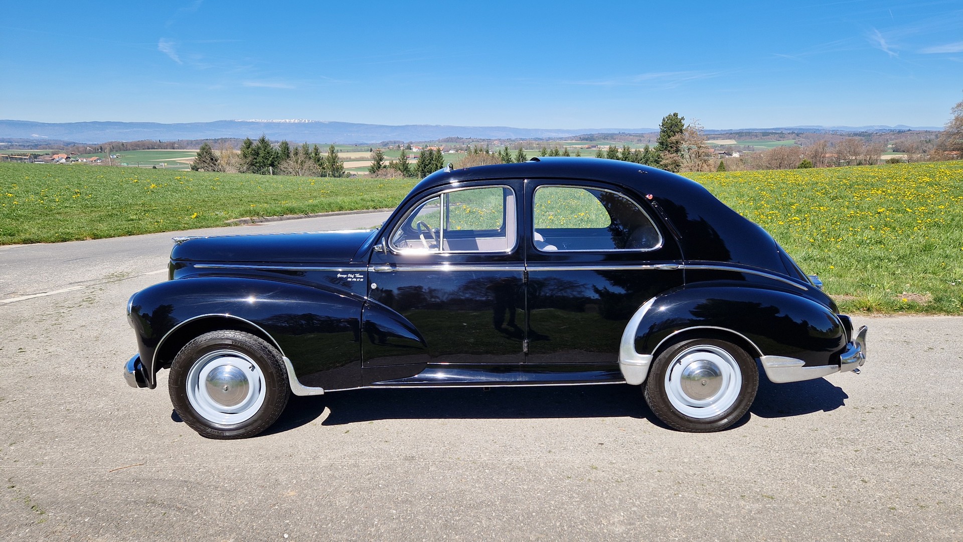 PEUGEOT 203-image-1
