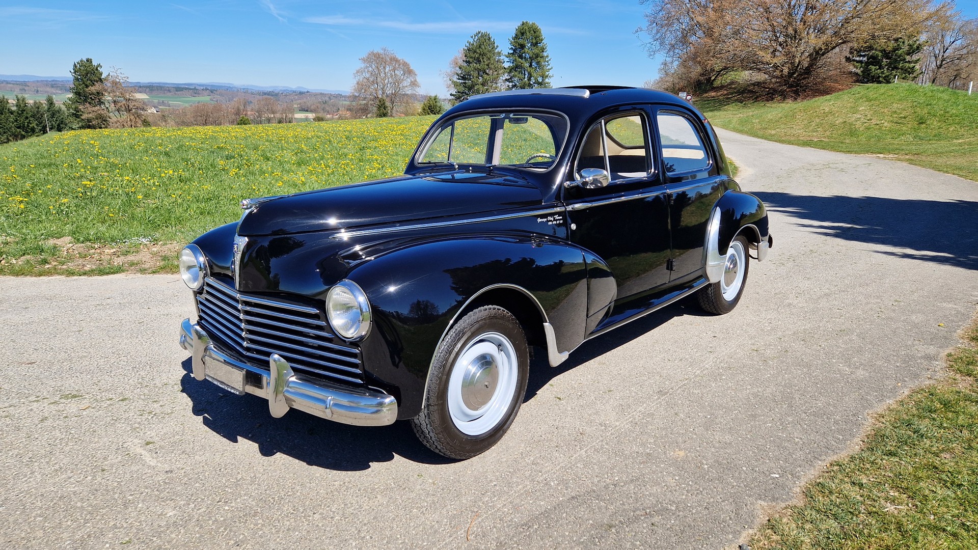 PEUGEOT 203