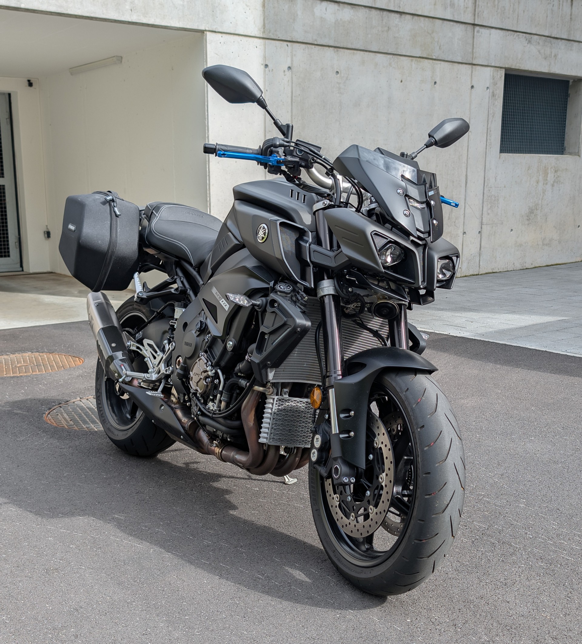 YAMAHA MT-10 ABS-image-4