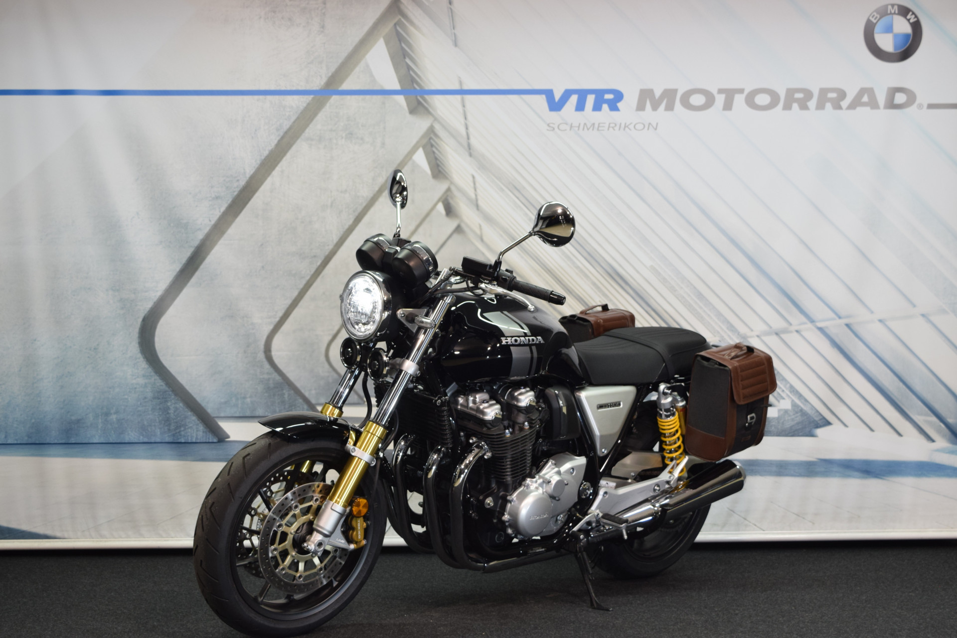 HONDA CB 1100 RS Inkl. Seitentaschen & Lenkerendspiegel-image-5