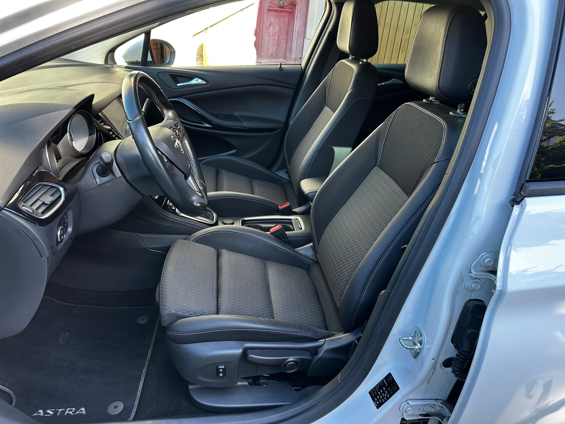 OPEL Astra Sports Tourer 1.6 CDTi ecoF Excellence Autom-image-5