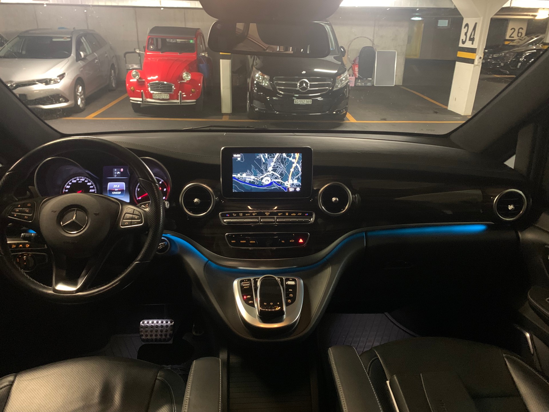 MERCEDES-BENZ V 250 d BlueTec Avant. lang 4m-image-12