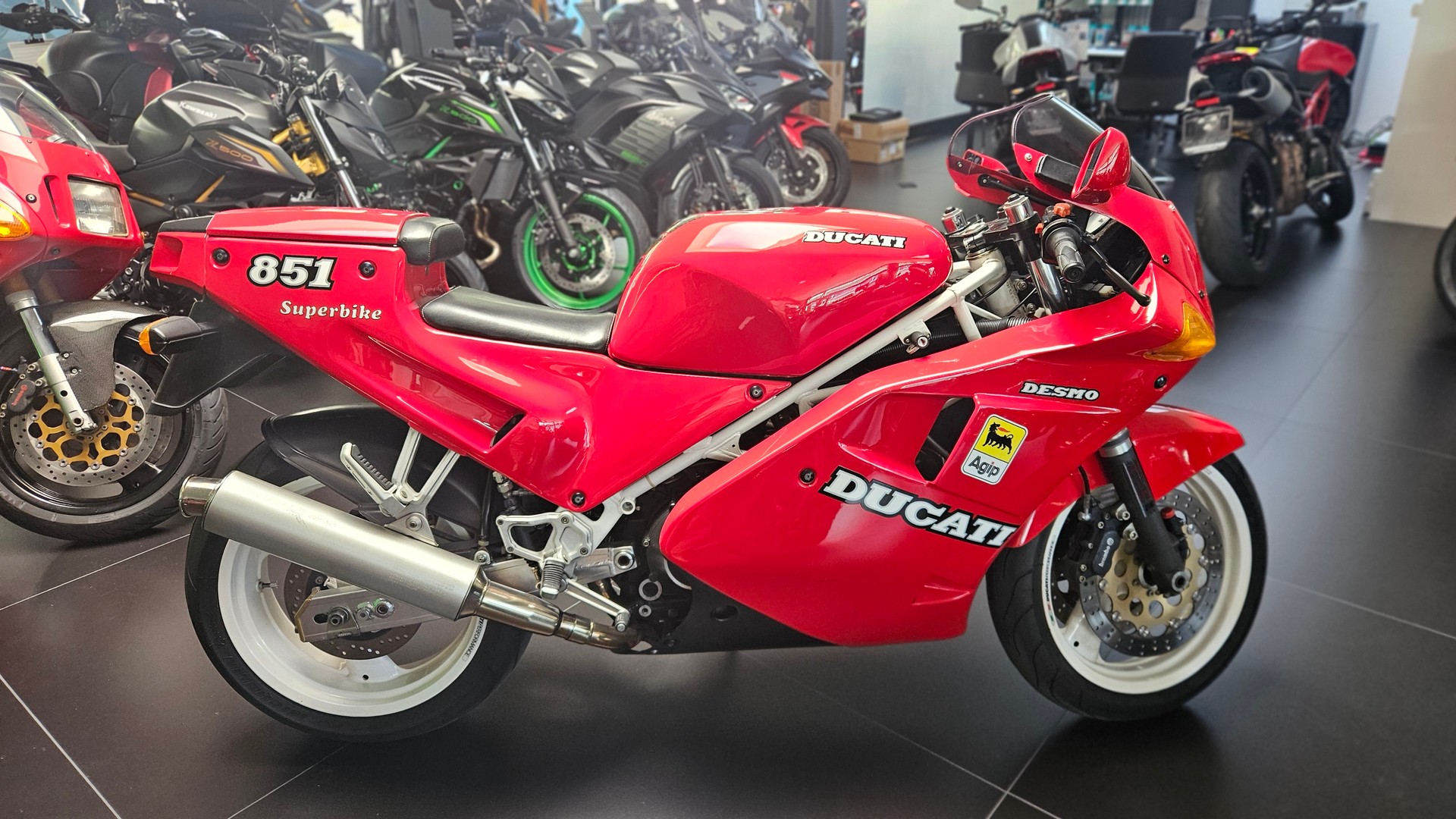 DUCATI 851 Superbike-image-1