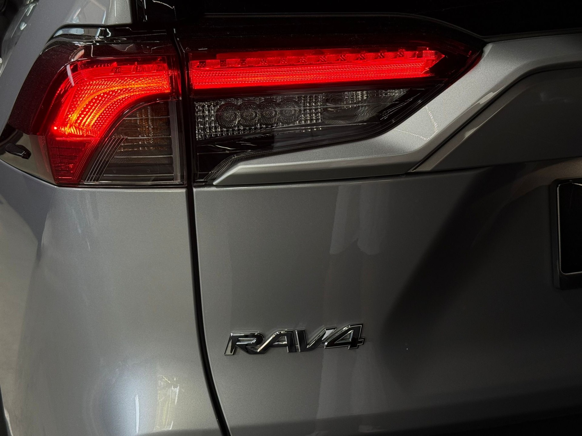 TOYOTA RAV-4 2.5 HSD Trend e-CVT 4WD-image-12