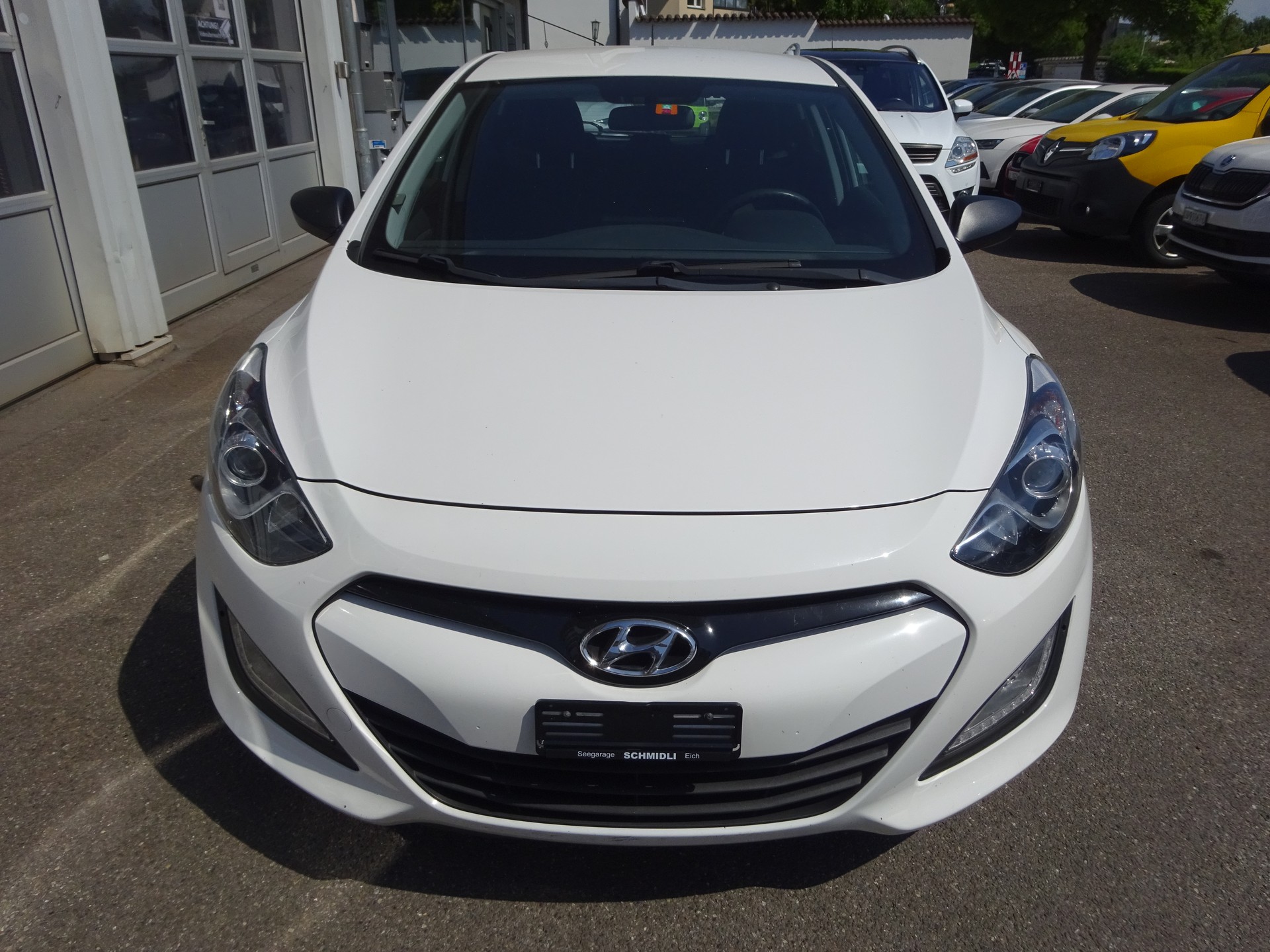 HYUNDAI i30 1.4 Comfort-image-4