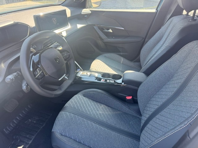 PEUGEOT MHEV Allure prenium-image-2