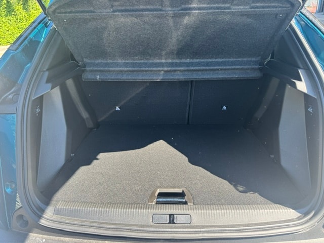 PEUGEOT MHEV Allure prenium-image-5