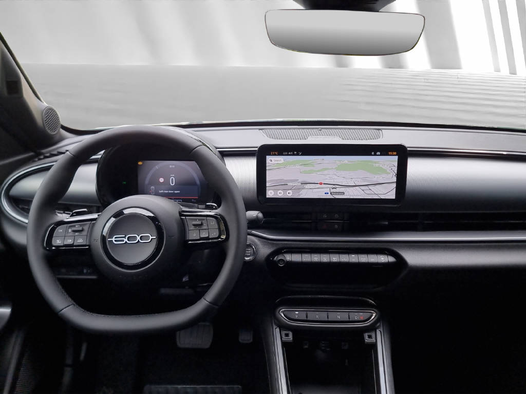 FIAT 600 1.2 Hybrid 145 Sport-image-4