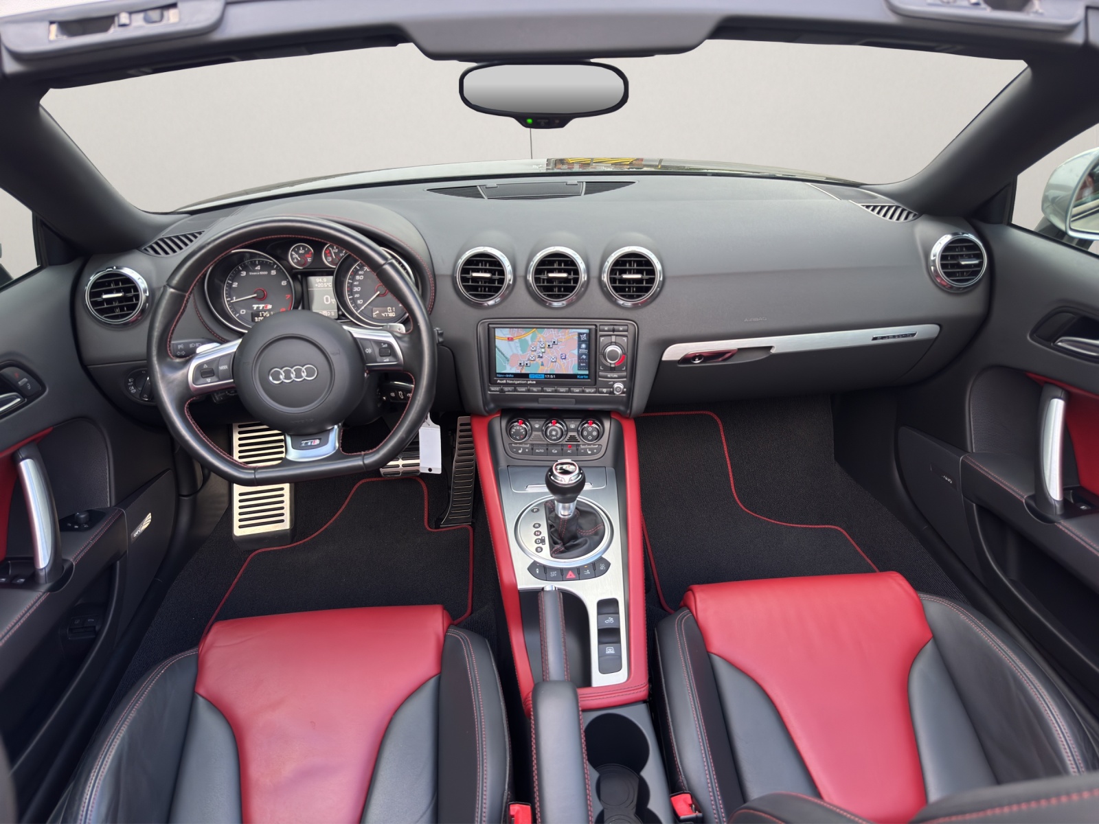 AUDI TTS Roadster 2.0 TFSI quattro S-tronic-image-11