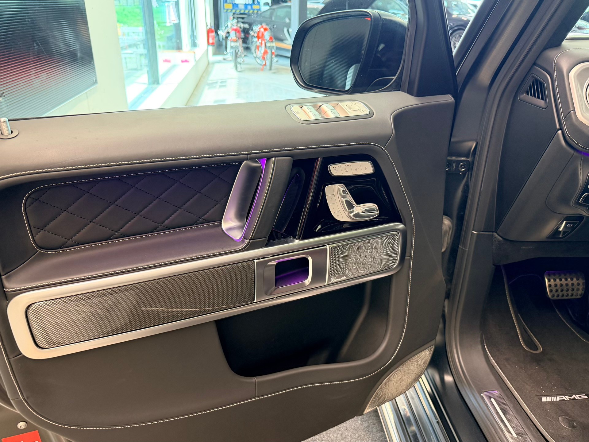 MERCEDES-BENZ G 63 AMG Speedshift Plus G-Tronic-image-12