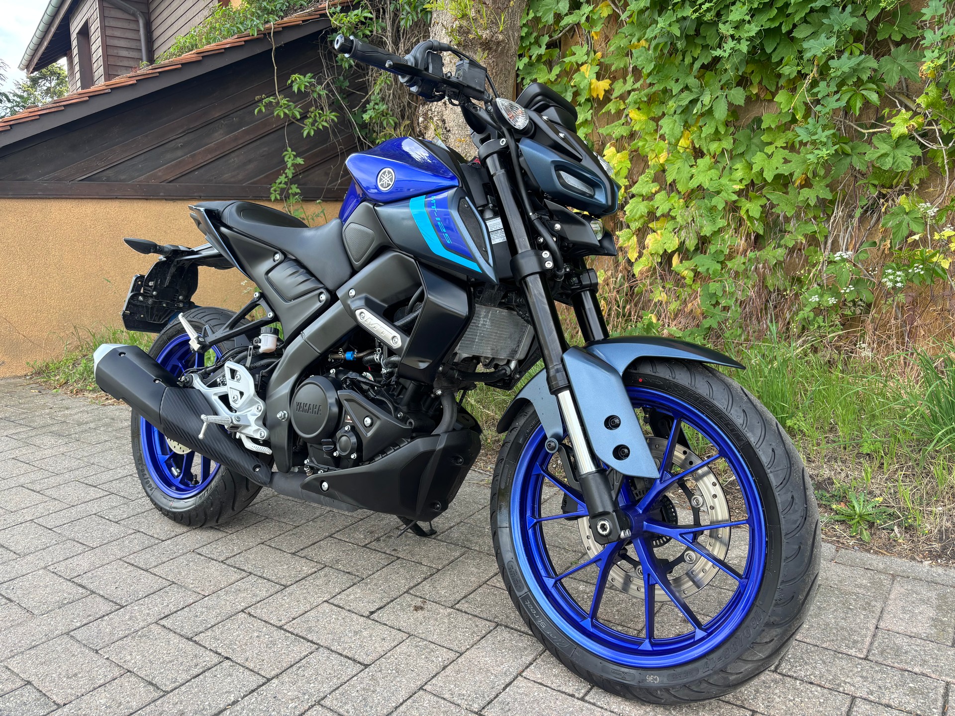 YAMAHA MT-125 ABS-image-1