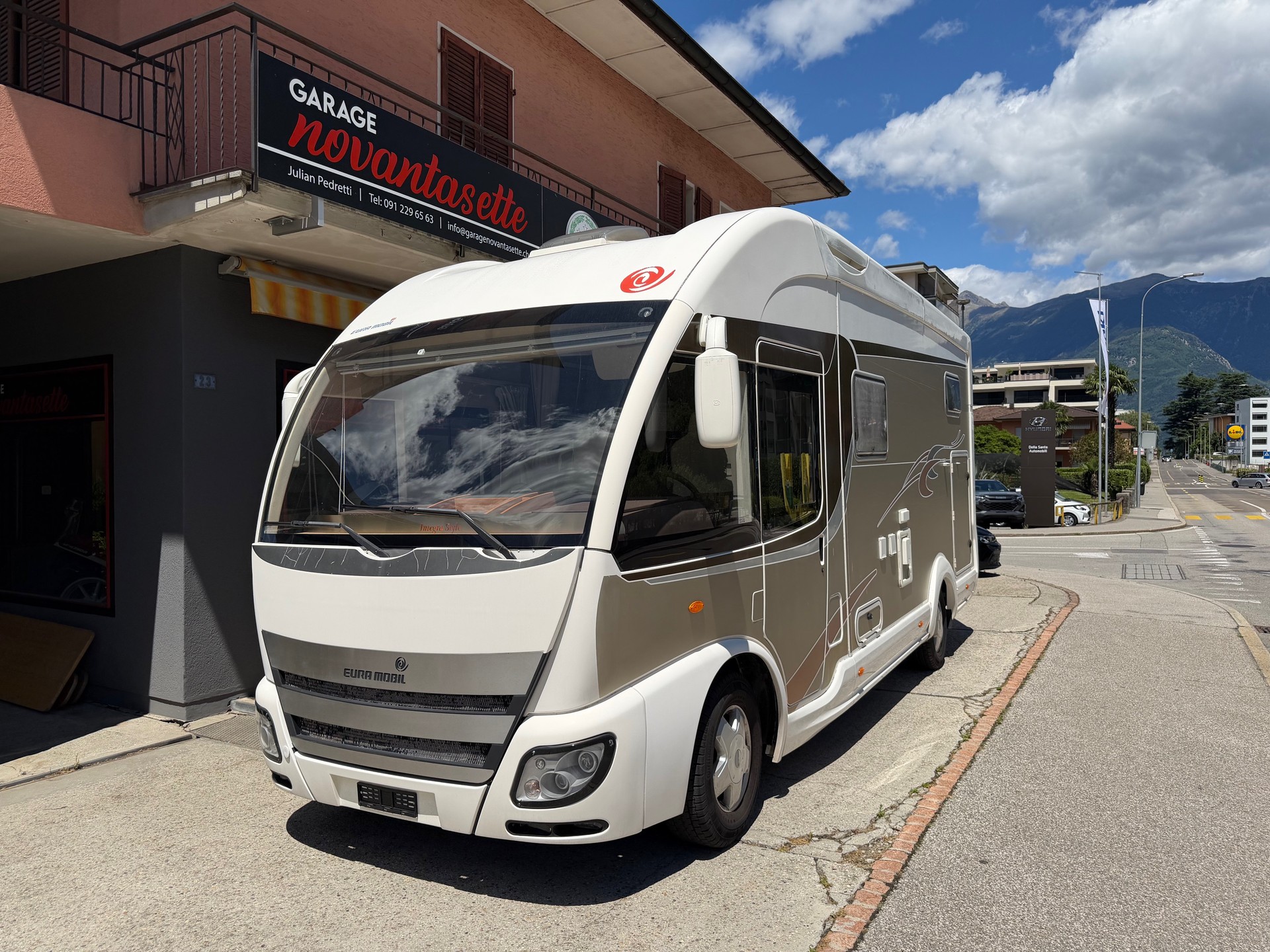 EURA MOBIL 114