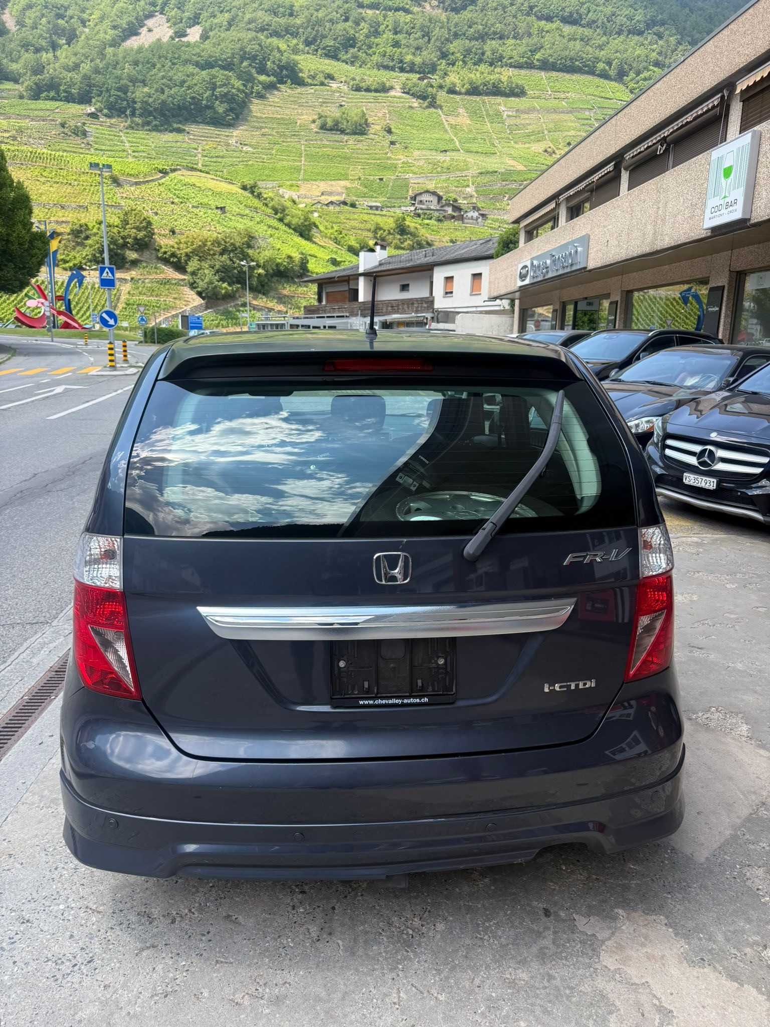 HONDA FR-V 2.2 i-CTDi Executive-image-2