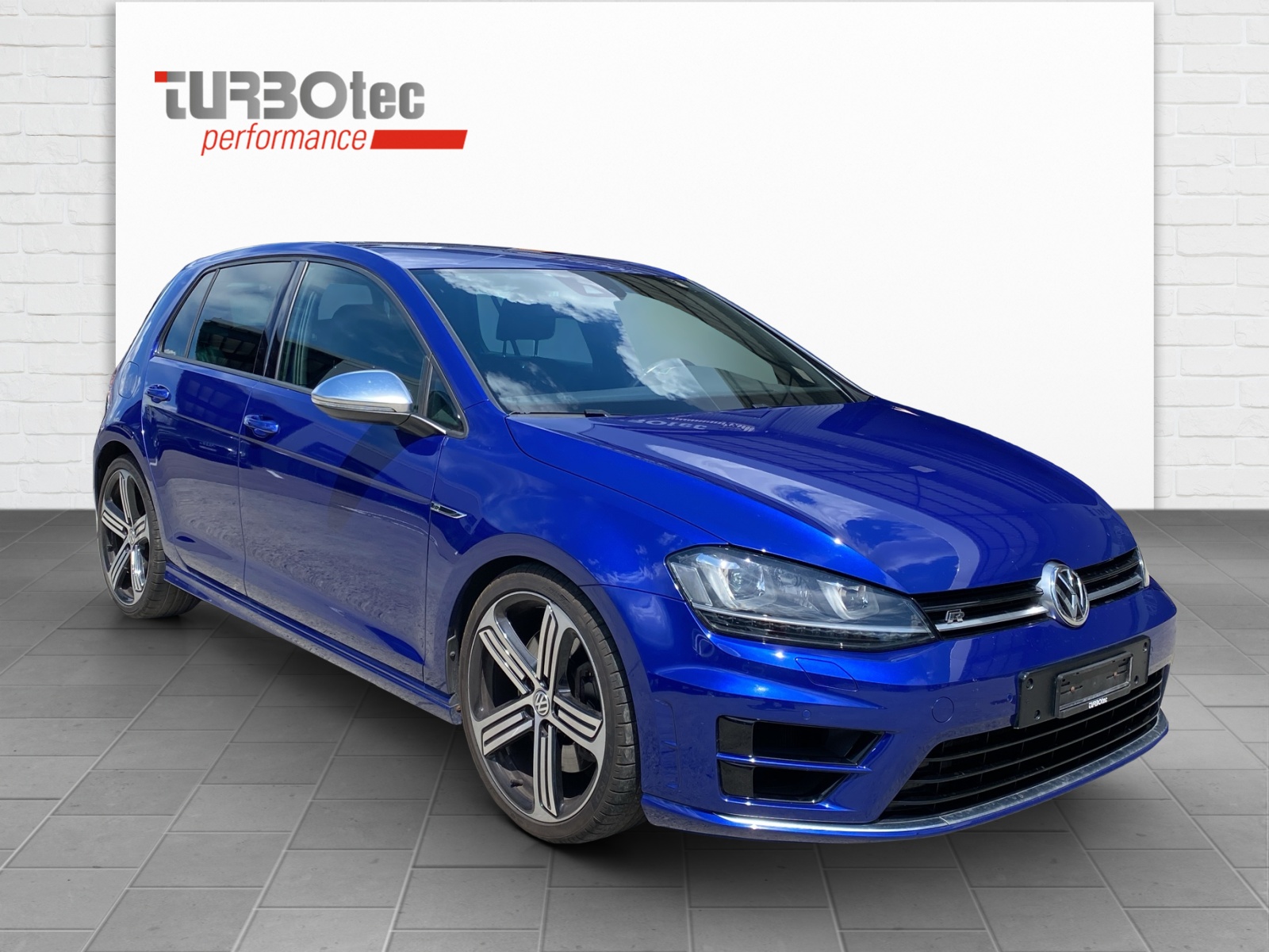 VW Golf 2.0 TSI R 4Motion DSG-showroom-element-3