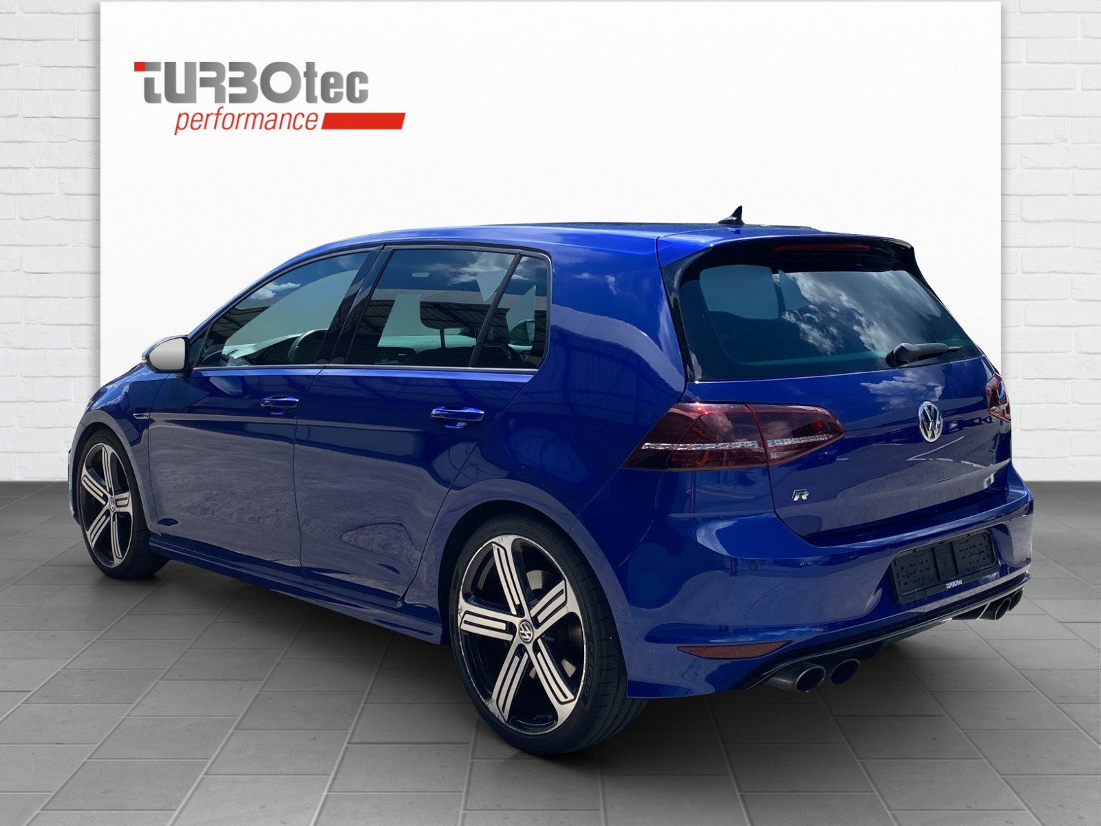 VW Golf 2.0 TSI R 4Motion DSG-showroom-element-2