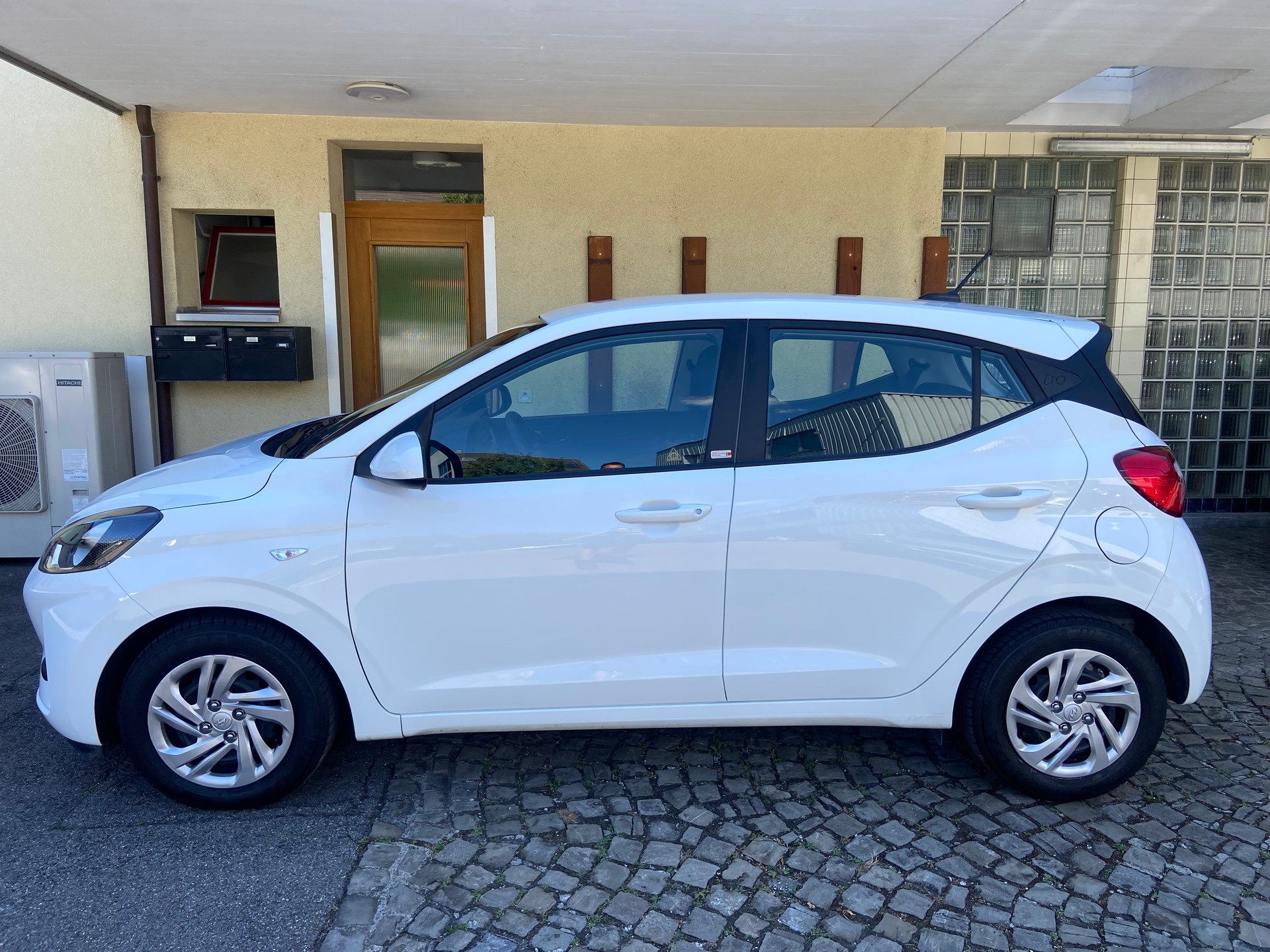 HYUNDAI i10 1.0 Origo-image-2