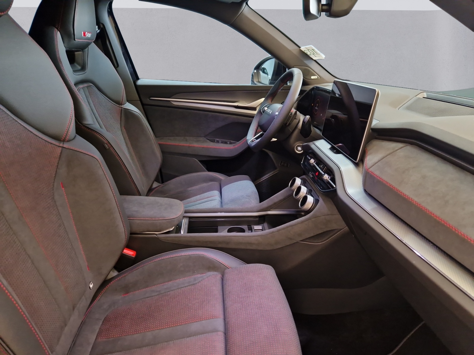 SKODA Kodiaq 2.0 TSI RS 4x4-image-12