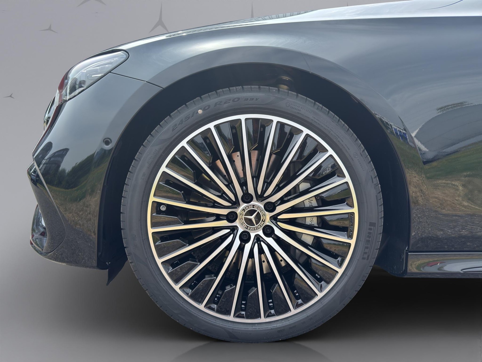 MERCEDES-BENZ E 220 d AMG Line 4matic-showroom-element-1
