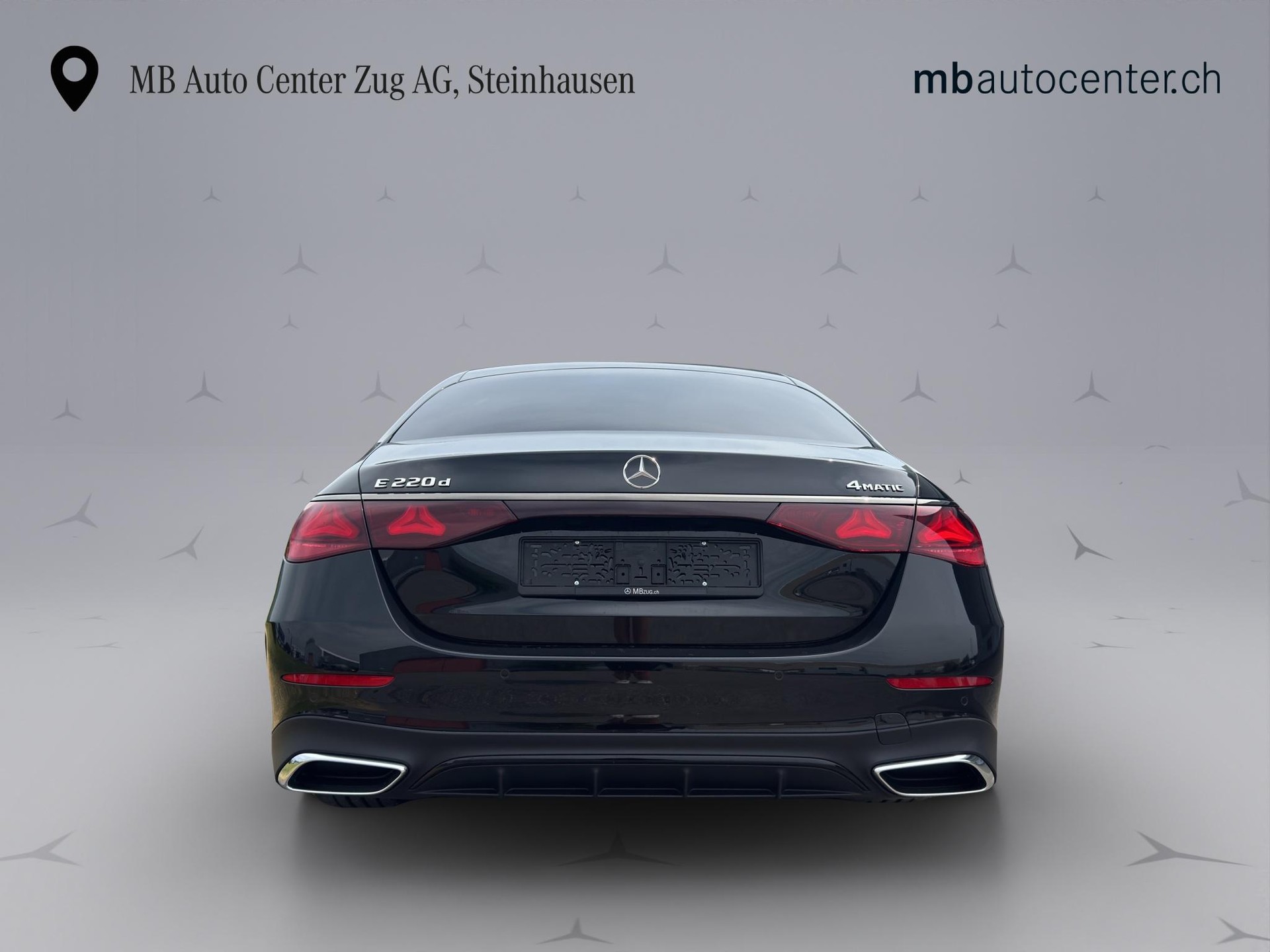MERCEDES-BENZ E 220 d AMG Line 4matic-image-4