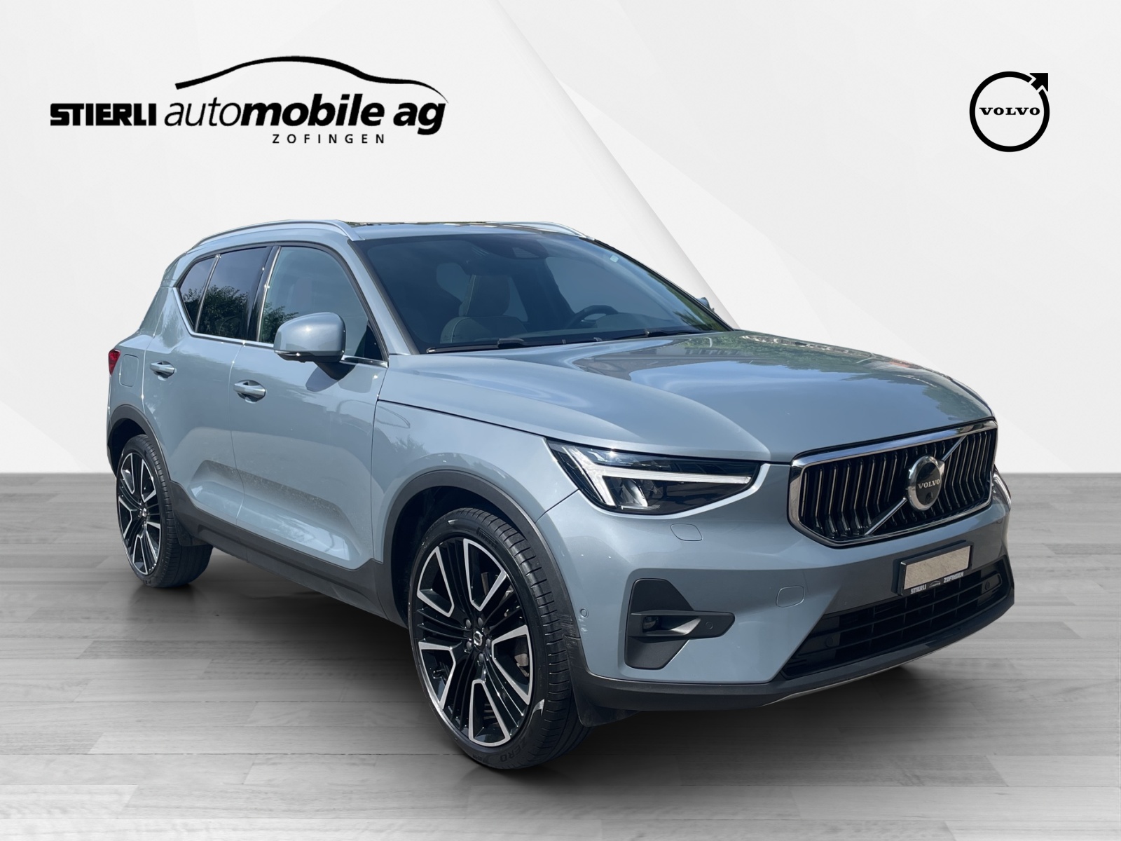VOLVO XC40 1.5 T5 PiH Ultimate Bright-showroom-element-2