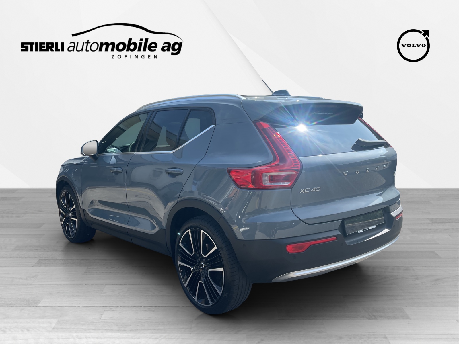 VOLVO XC40 1.5 T5 PiH Ultimate Bright-image-6