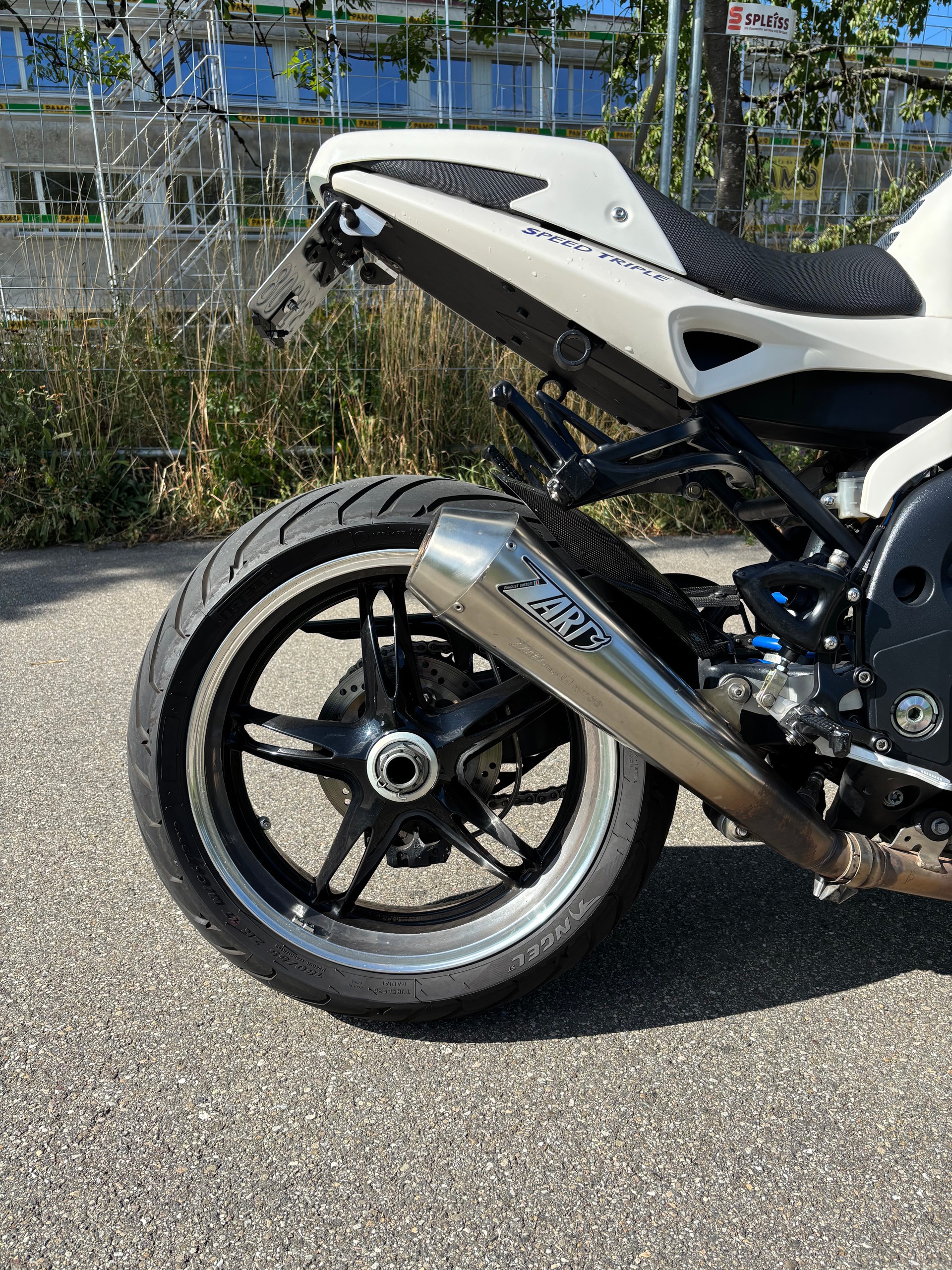 TRIUMPH Speed Triple 1050-image-5